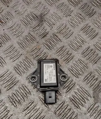 Volkswagen Caddy ESP acceleration yaw rate sensor 4f0907637