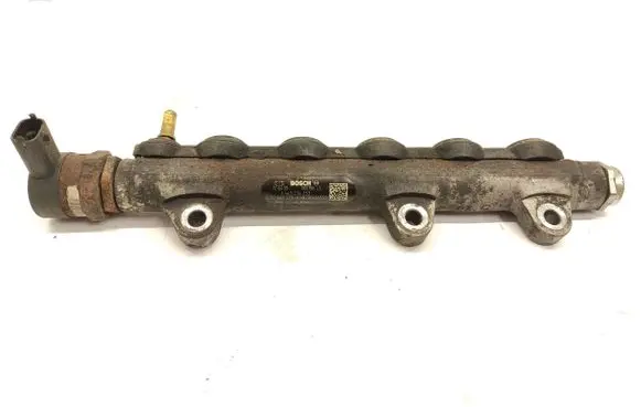 Fuel main line pipe