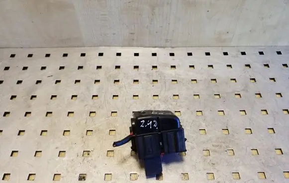 Volvo V70 Fuse module