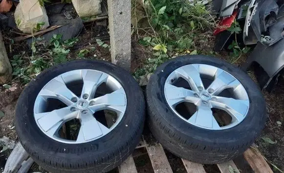 Volvo XC40 R18 alloy rim 31471553