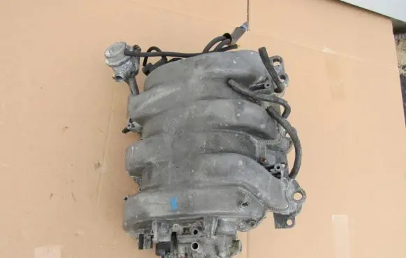 Mercedes-Benz SL R230 Intake manifold A1121401701