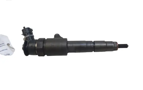 Peugeot 208 Fuel injector 0445110340