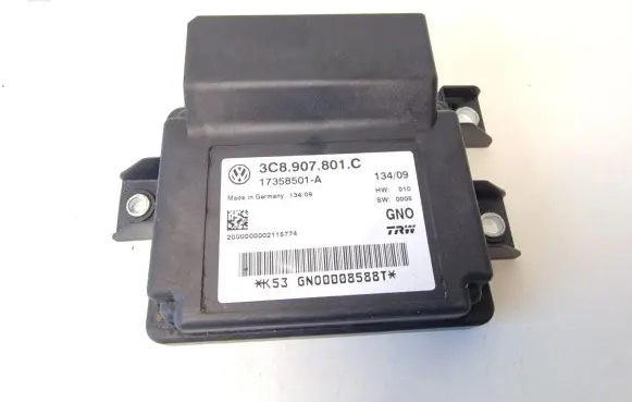Volkswagen PASSAT CC Hand brake control module 3C8907801C