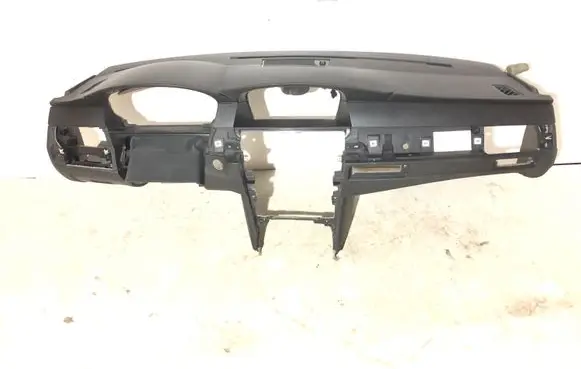 BMW 5 E60 E61 Dashboard 9123687