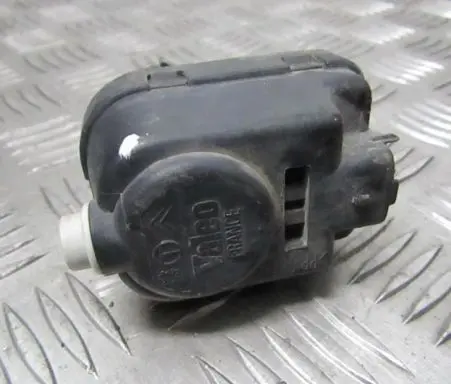 Headlight level adjustment motor