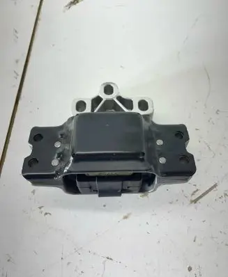 Volkswagen Golf VI Engine mount bracket 1K0199555