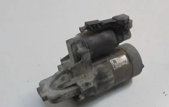Mazda 6 Starter motor M000T90981
