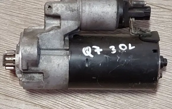 Audi Q7 4L Starter motor 059911024C