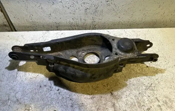 Toyota RAV 4 (XA20) Rear upper control arm/wishbone