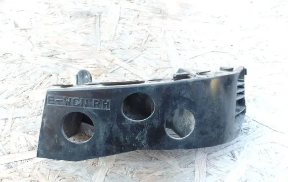Subaru Legacy Bumper support mounting bracket corner 