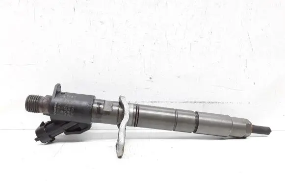 Volvo V40 Fuel injector 31303238 0445116046
