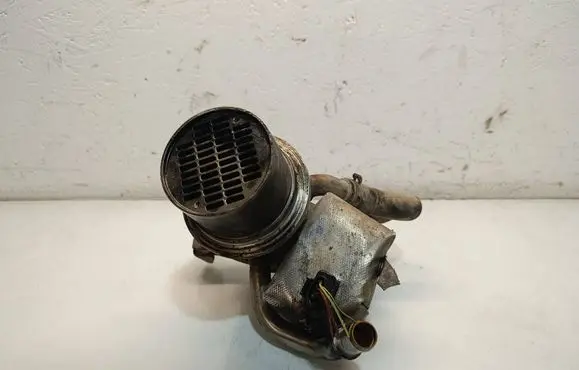 Skoda Octavia Mk3 (5E) EGR valve cooler 04L131512D