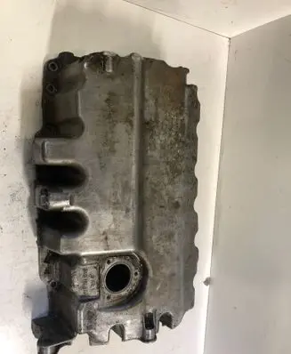 Volkswagen Caddy Oil sump 03G103603 V100