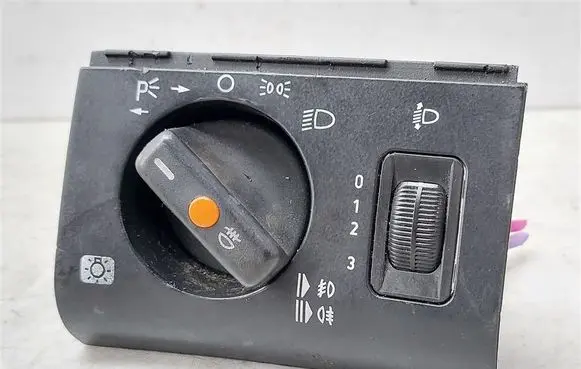 Mercedes-Benz C W202 Light switch 0005456004
