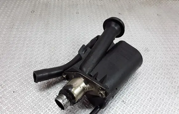 Renault Laguna II Breather/breather pipe/hose 8200140763