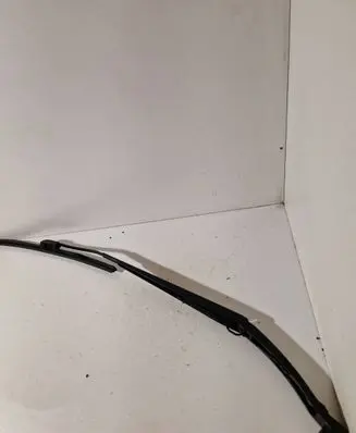 Nissan Qashqai Front wiper blade arm 24699