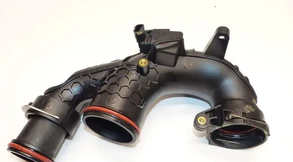 Volvo XC90 Air intake hose/pipe 31370316