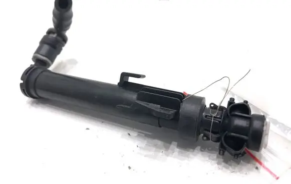 BMW X2 F39 Headlight washer spray nozzle 