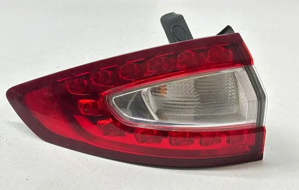 Ford Mondeo MK V Rear/tail lights DS7313405CH