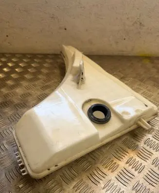 Audi Q7 4M Windshield washer fluid reservoir/tank 4M0955453