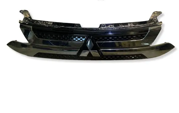 Mitsubishi Outlander Front bumper upper radiator grill 7450B298 74503290