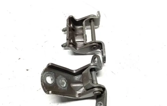 Nissan Qashqai+2 Rear door hinge set 