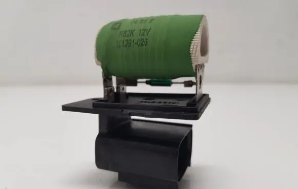 Ford Puma Coolant fan relay T74281A 101391026