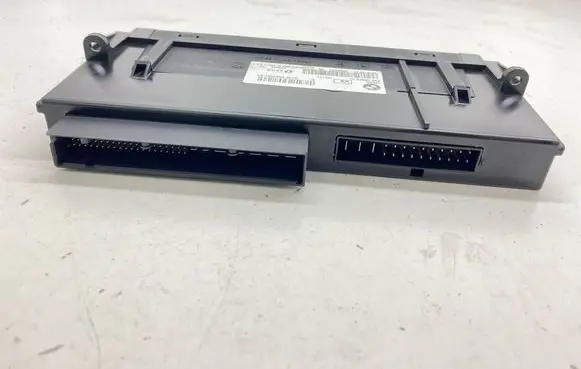 BMW X3 F25 Comfort/convenience module 9304587 61359304587 8033472