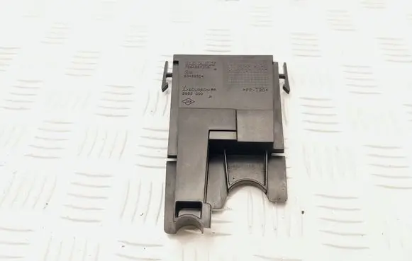 Opel Vivaro Fuse box cover 758A68701R 93452504 2995000