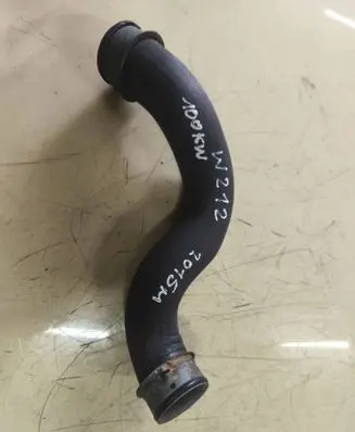Mercedes-Benz E W212 Coolant pipe/hose 