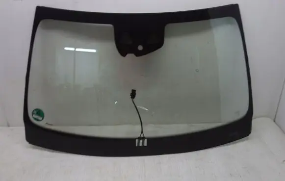Mercedes-Benz C W206 Front windscreen/windshield window 2066700701