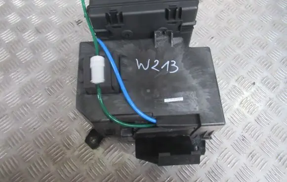 Mercedes-Benz E W213 Front driver seat A0008002300