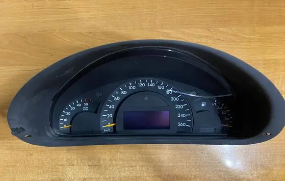 Mercedes-Benz C W203 Speedometer (instrument cluster) A2035401848Q07 A2035401848 87001411