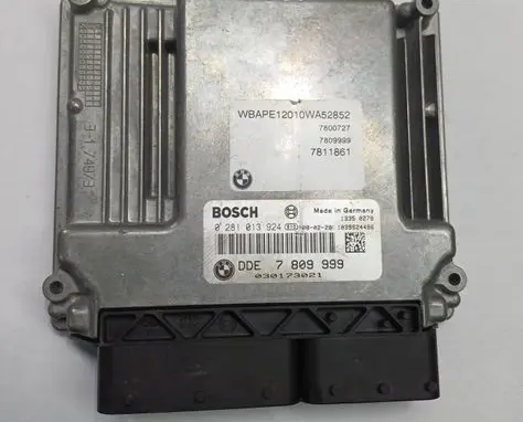 BMW 3 E90 E91 Engine control unit/module 7809999 0281013924