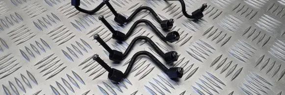 Mercedes-Benz E W210 Fuel injector supply line/pipe 
