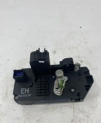 Opel Corsa C Rear door lock 24414139