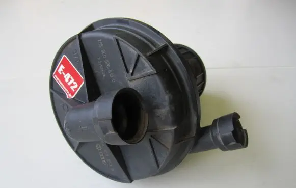 Volkswagen Golf IV Secondary air pump 06A959253B