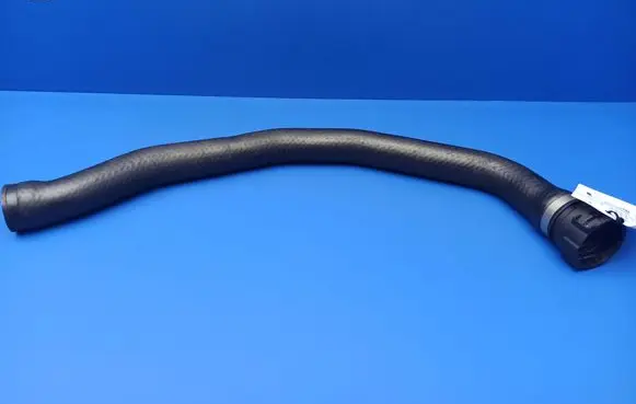 BMW 7 E65 E66 Engine coolant pipe/hose BMWE65E66
