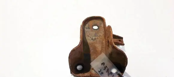 Hyundai Getz Bracket in trunk/boot 