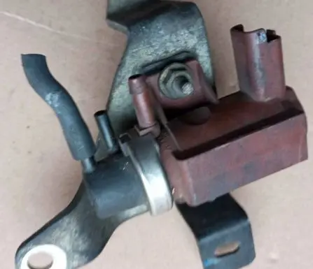 Volvo V50 Turbo solenoid valve 9652570180 05T158 70096803