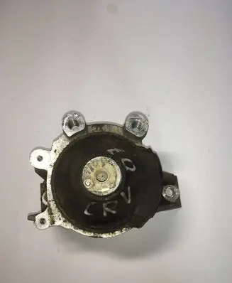 Honda CR-V Engine mount bracket