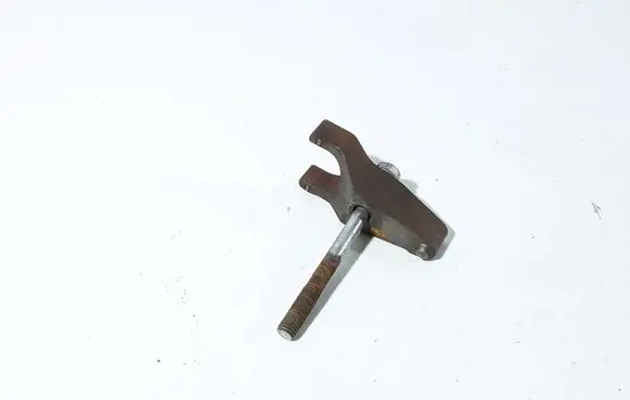 Toyota Verso Fuel Injector clamp holder 