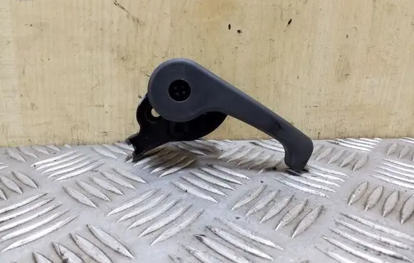 KIA Sportage Engine bonnet (hood) release handle