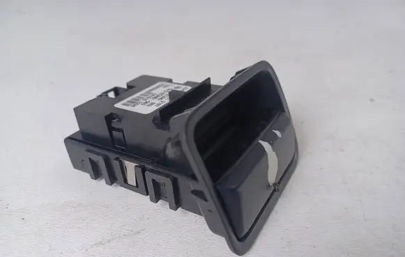 Mercedes-Benz CLA C117 X117 W117 Hand parking brake switch A2469050451