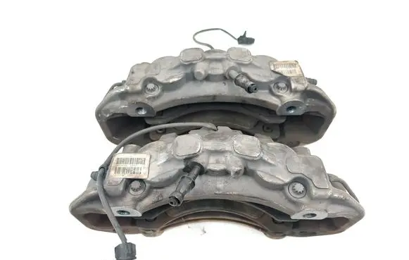 Porsche Macan (95B) Front brake caliper 95B615106L 95B615105L