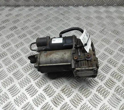 Mercedes-Benz S C217 Air suspension compressor/pump A0993200104