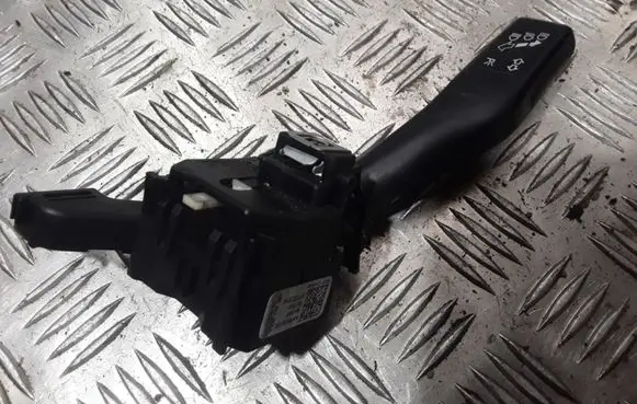 Volkswagen Caddy Indicator stalk 1K0953513E