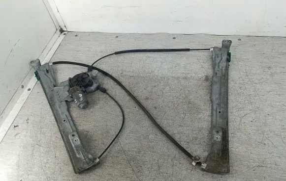 Renault Clio III Front door window regulator with motor 400857D