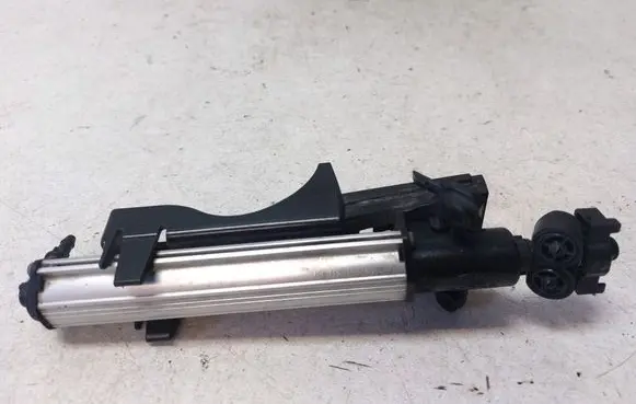 Ford C-MAX II Headlight washer spray nozzle AM5113L014A