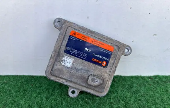 Tesla Model S Xenon control unit/module A70525700DG